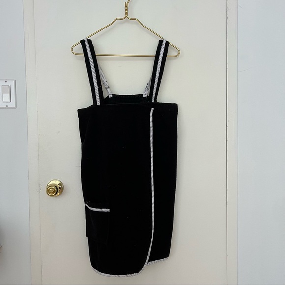 Black Bath Robe - Picture 1 of 2